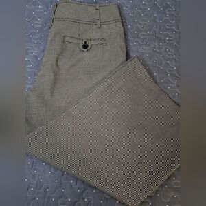 Loft Ann capri pants size 8